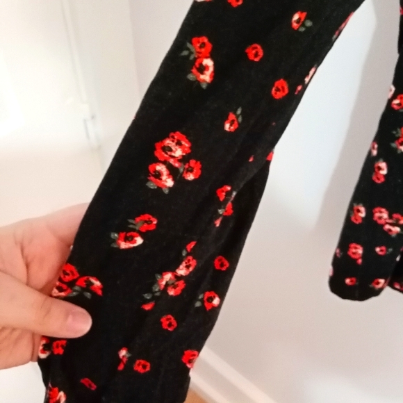 Long sleeve top - Picture 2 of 3